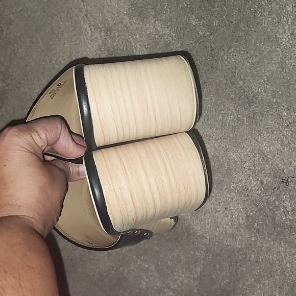 3 Pairs of Clogs - Picture 3 of 11